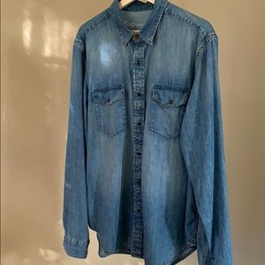 GAP DENIM BUTTON-UP